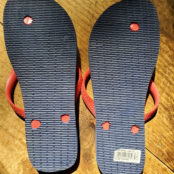 Havaianas Spider-Man Edition, Mens Size 9/10 - Picture 3 of 3